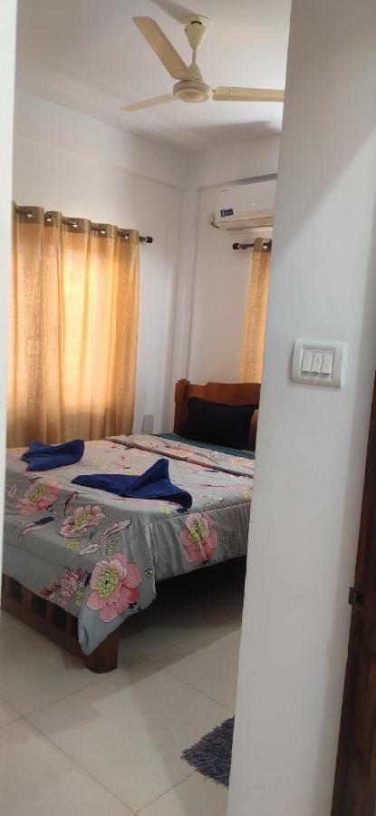 Esha * Calangute